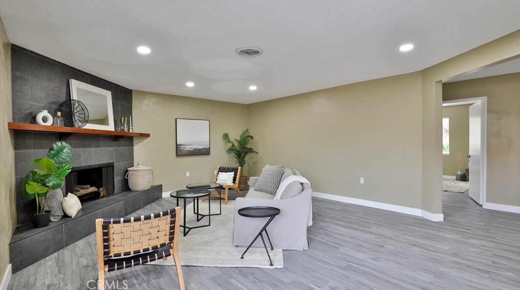 25021 Fran Lou Dr, Moreno Valley CA  92557-5202 exterior