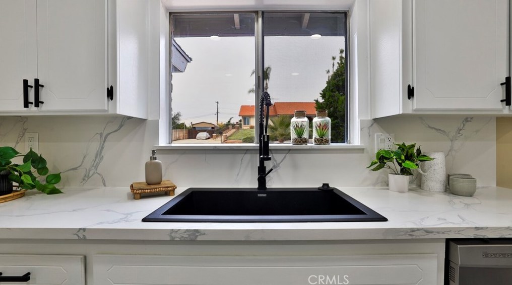 25021 Fran Lou Dr, Moreno Valley CA  92557-5202 exterior