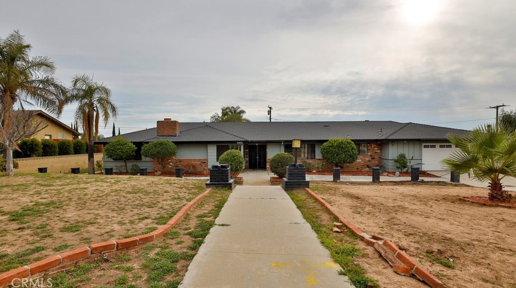 25021 Fran Lou Dr, Moreno Valley CA  92557-5202 exterior