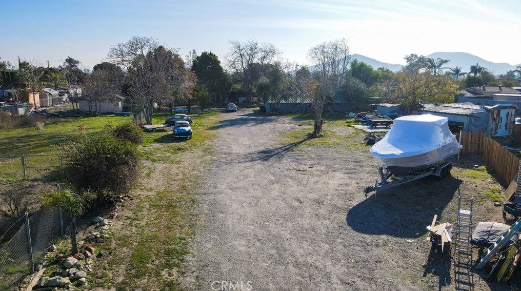 18325 El Molino St, Bloomington, CA 92316