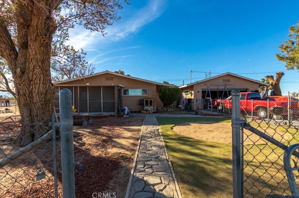 18274 Koodoo Rd, El Mirage, CA 92301