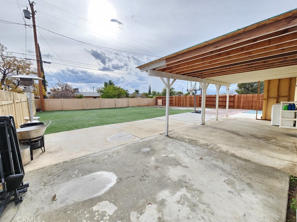 26651 Hibiscus St, Highland, CA 92346-5630