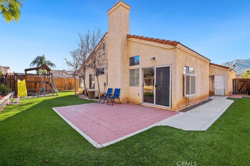 10970 Shady Glade Rd, Moreno Valley CA  92557-3910 exterior