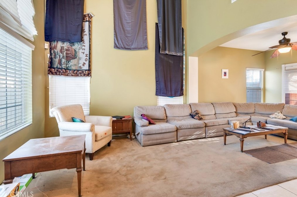 3481 N Silver Berry Dr, Rialto, CA 92377