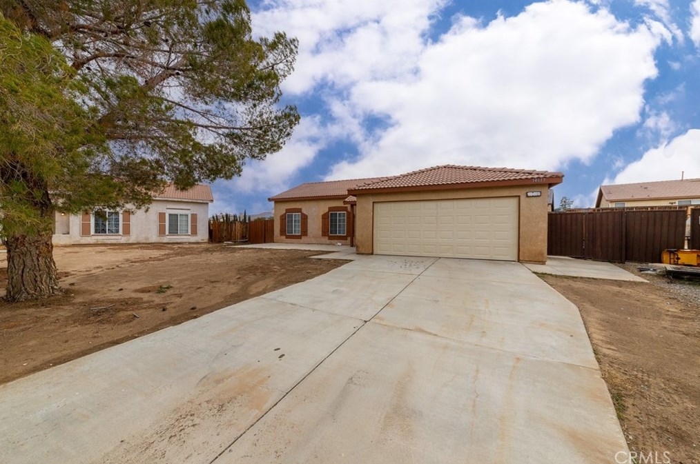 14613 Palmyra Ct, El Mirage, CA 92301