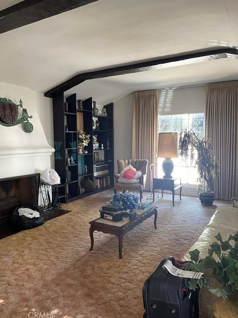 2727 43rd Pl, Los Angeles, CA 90008-3920