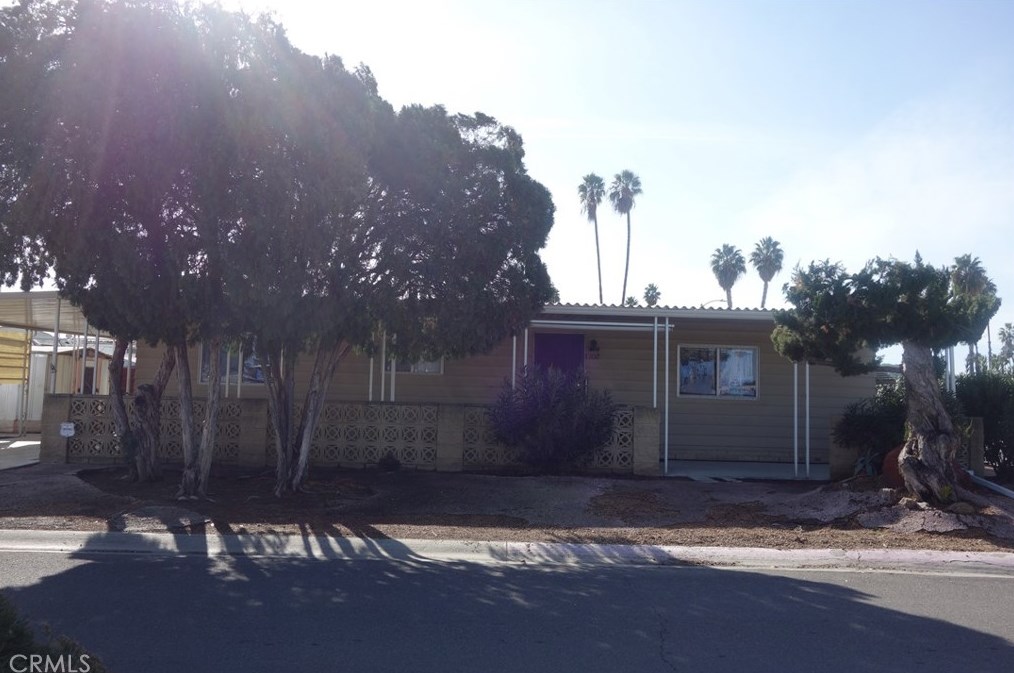 800 Lyon Ave, Hemet, CA 92543-6870