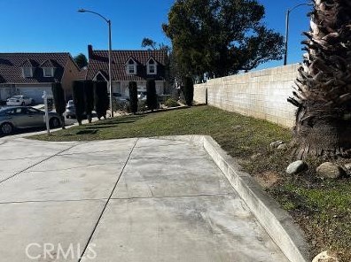 11303 Burl Dr, Fontana CA  92337-0133 exterior