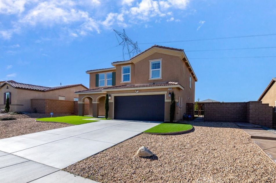 15786 Wyburn Ln, Victorville, CA 92394