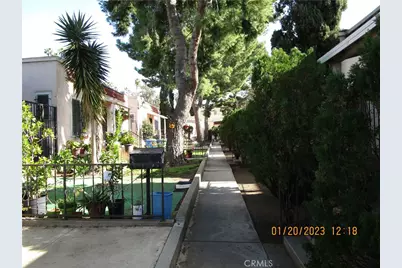 1802 N Western Avenue, Los Angeles, CA 90027 - Photo 2