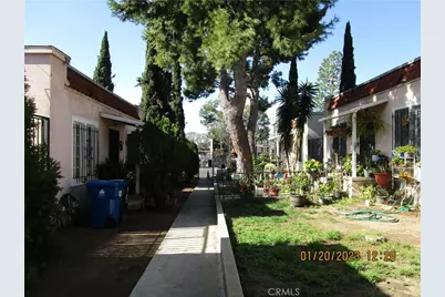 1802 N Western Avenue, Los Angeles, CA 90027 - Photo 10