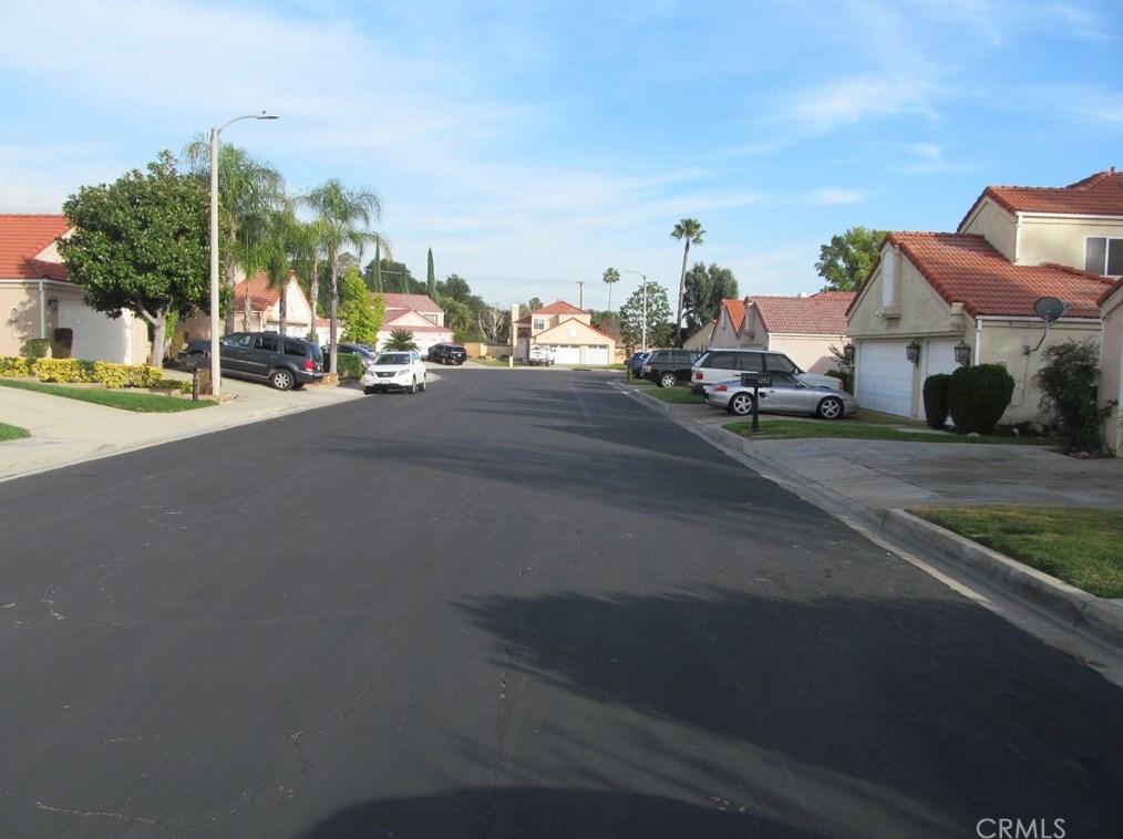 1252 Granada St, Upland, CA 91784