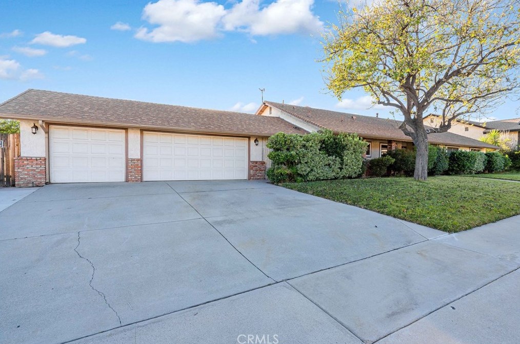 2044 N Palm Ave, Rialto, CA 92377