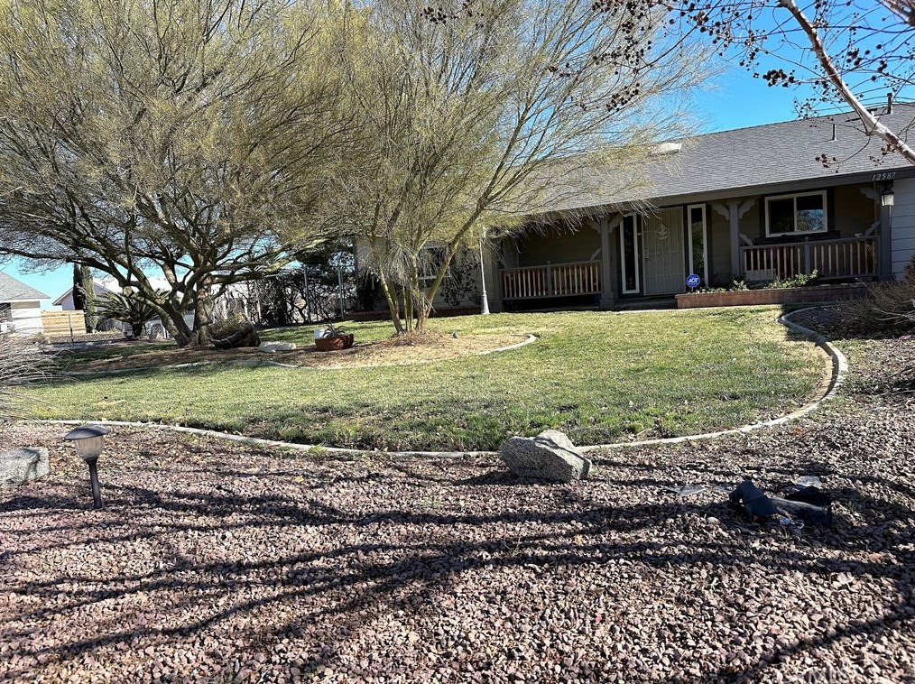 12587 Amethyst Rd, Victorville, CA 92392