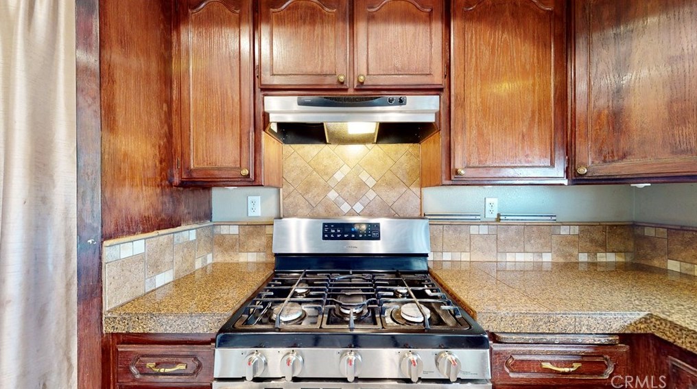 9294 Manteca Ave, Hesperia CA  92345-6461 exterior