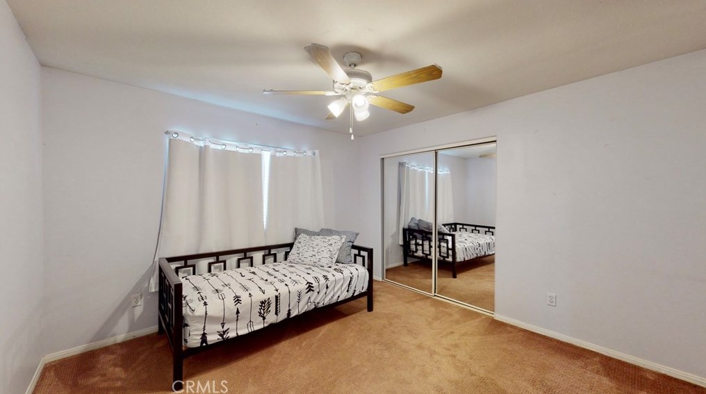 9294 Manteca Ave, Hesperia CA  92345-6461 exterior