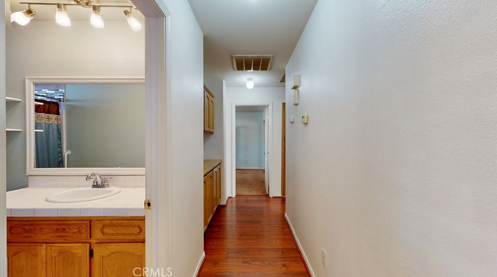 9294 Manteca Ave, Hesperia CA  92345-6461 exterior