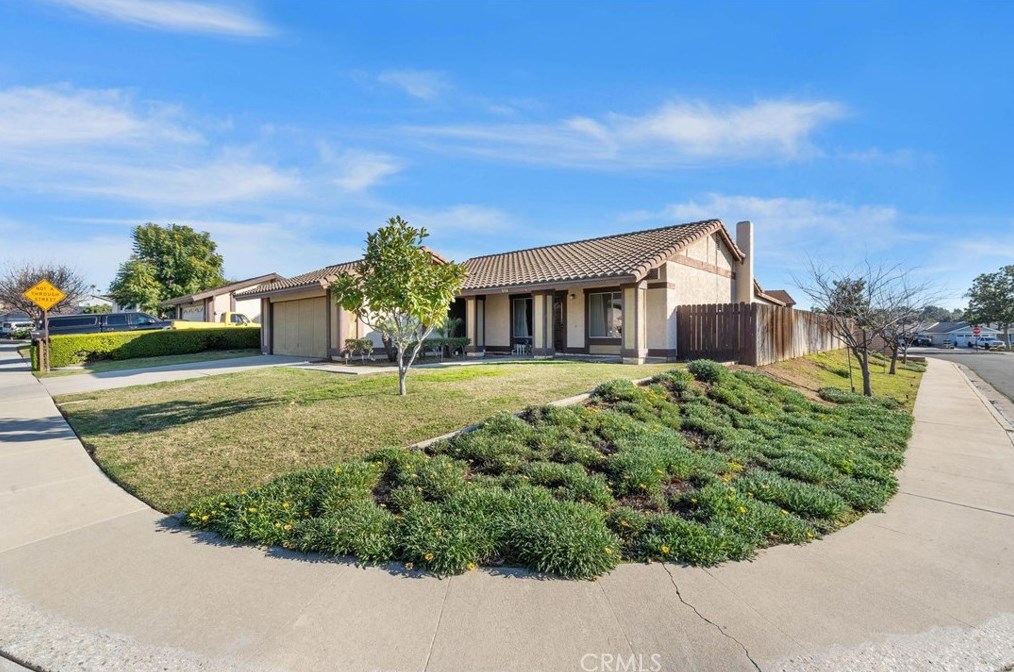 868 Ardmore Ct, San Dimas, CA 91773