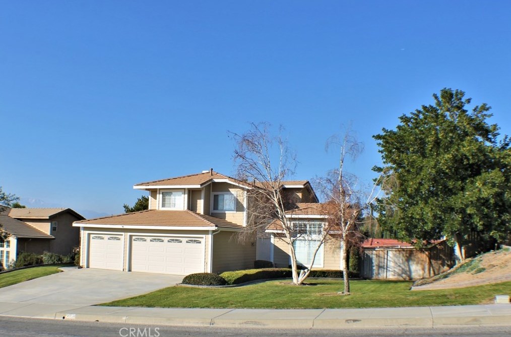 22810 Raven Way, Colton, CA 92313