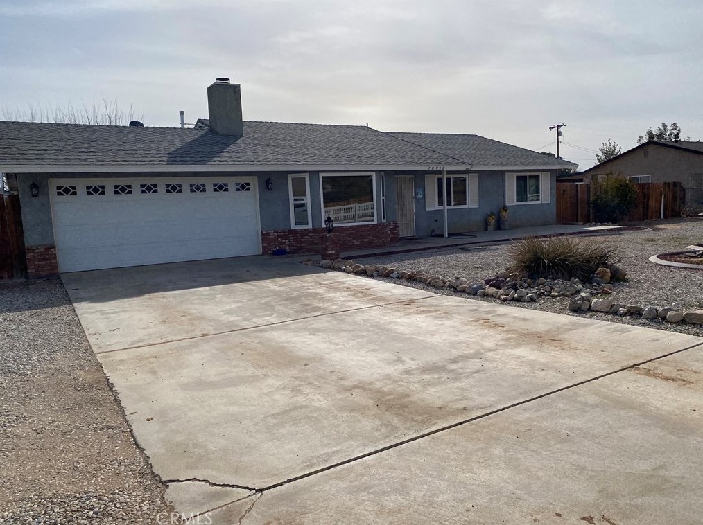 10930 Neola Rd, Apple Valley, CA 92308-7849