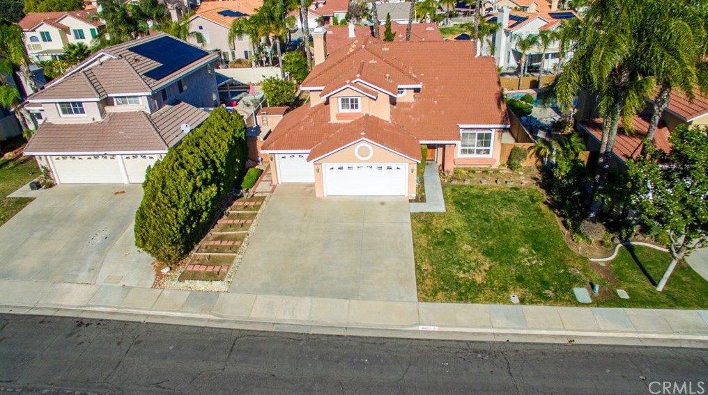 10077 Cartagena Dr, Moreno Valley, CA 92557-2666