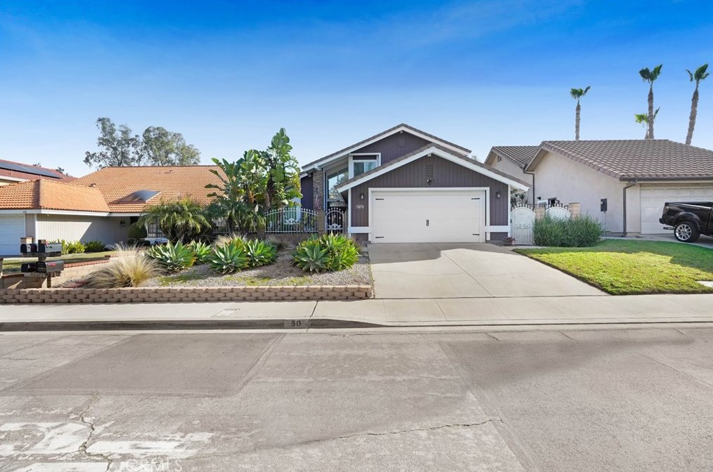 50 Hunter Point Rd, Pomona, CA 91766-4956