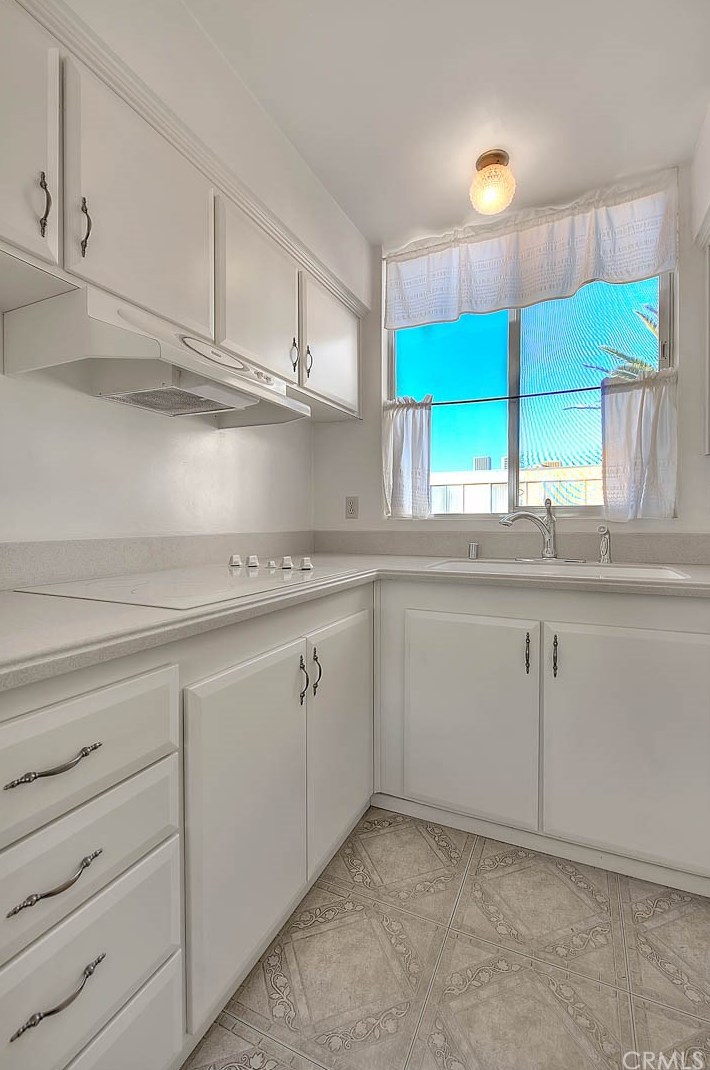 6979 Palm Ct #329j, Riverside, CA 92506