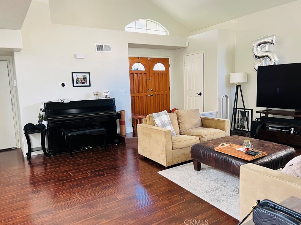 2116 Sun Ridge Dr, Chino Hills, CA 91709