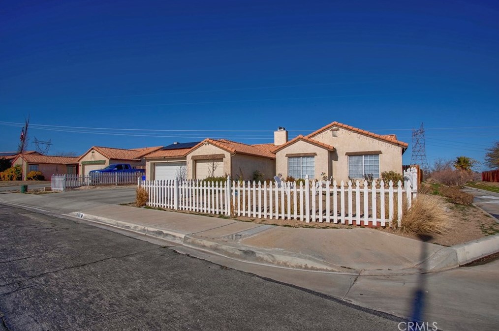 13108 Wrangler Ln, Victorville, CA 92392
