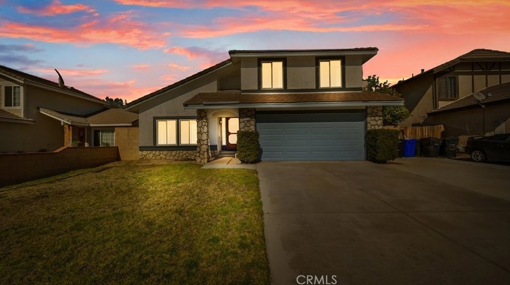 17150 Russo St, Fontana, CA 92336-3210