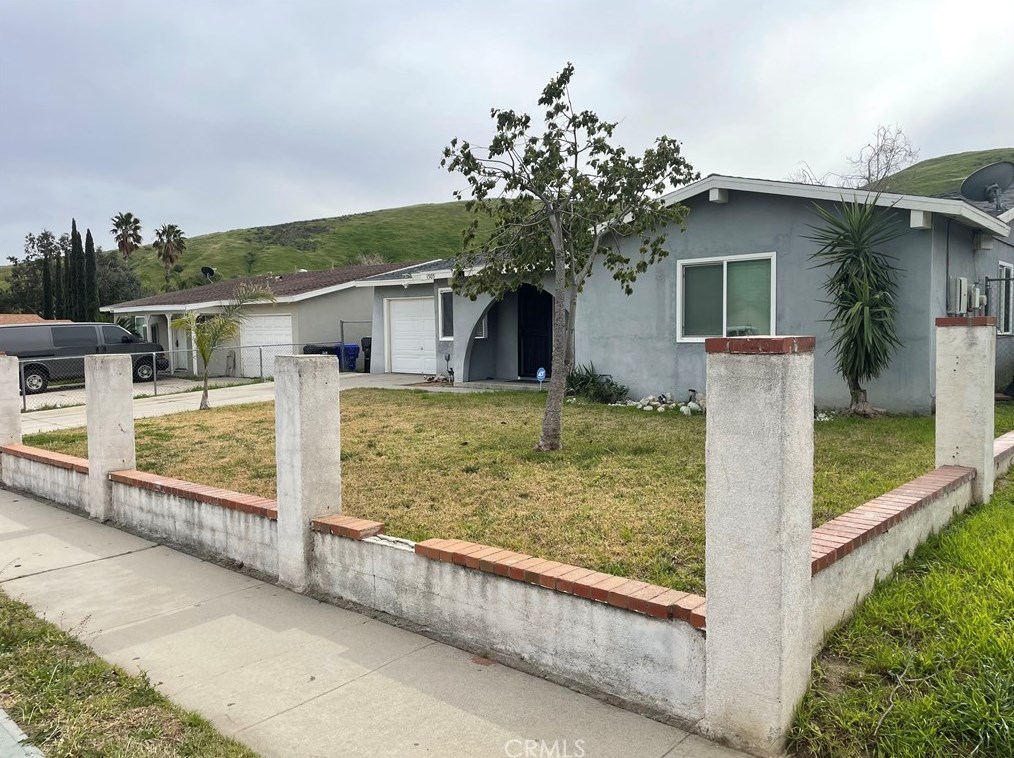 1505 Windsor St, San Bernardino, CA 92407