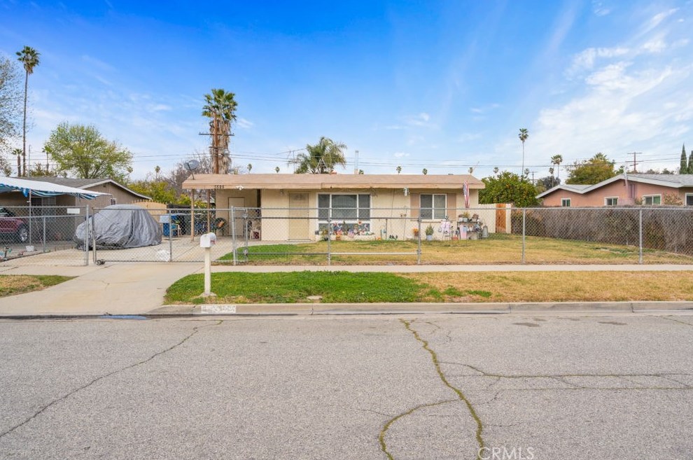 5525 Walter St, Riverside, CA 92504