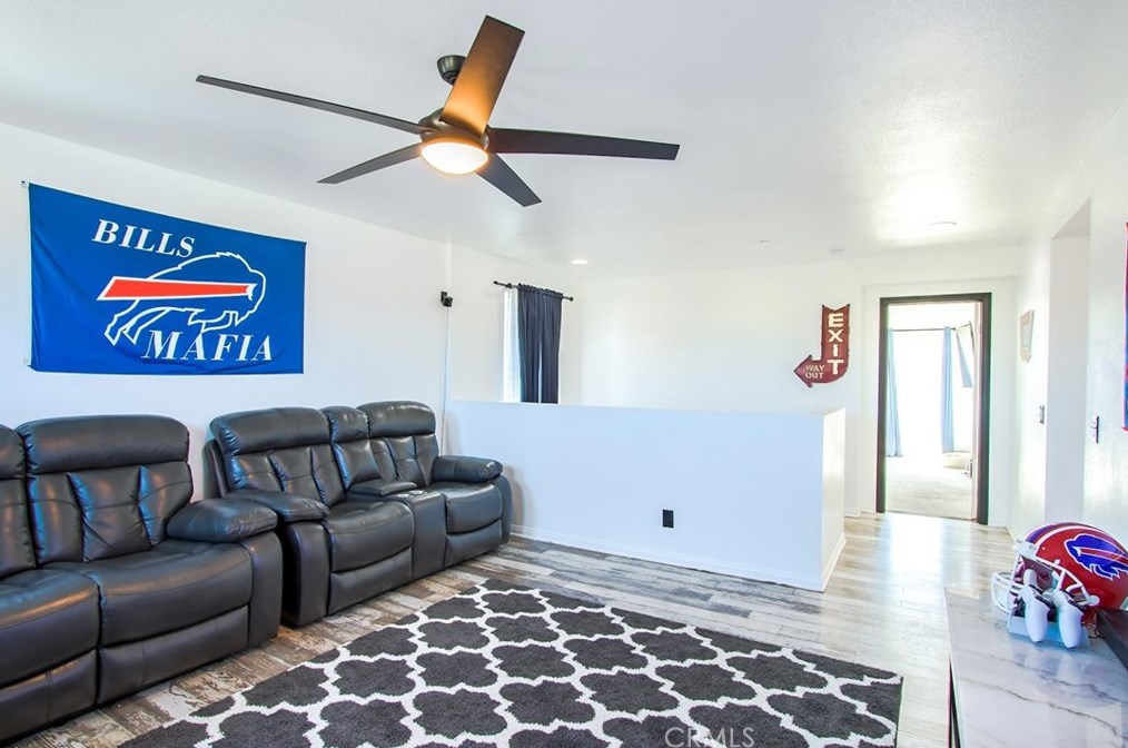 2514 Mulberry Ln, Palmdale CA  93551-6137 exterior