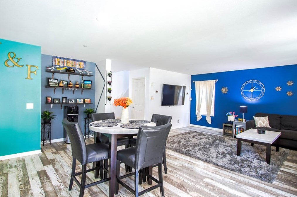 2514 Mulberry Ln, Palmdale CA  93551-6137 exterior