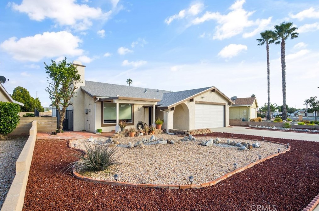 2320 El Rancho Cir, Hemet, CA 92545-1609