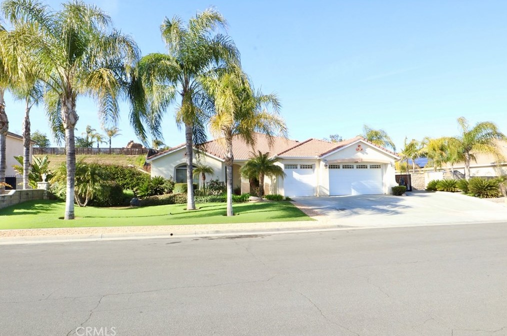 19094 Painted Rock St, Perris, CA 92570