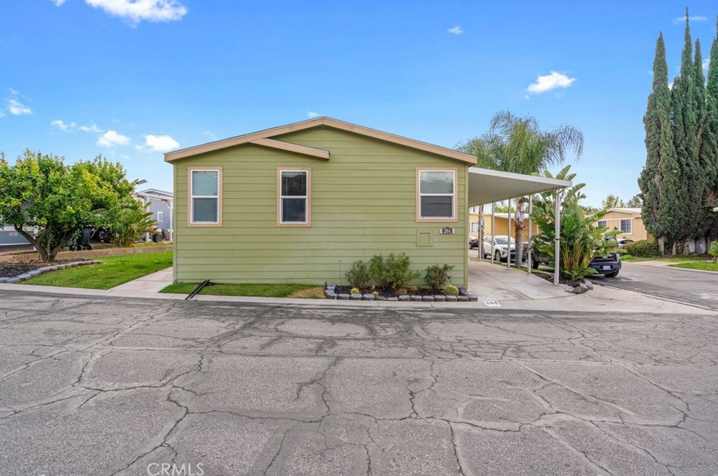 2851 S La Cadena Dr #264, Colton, CA 92324