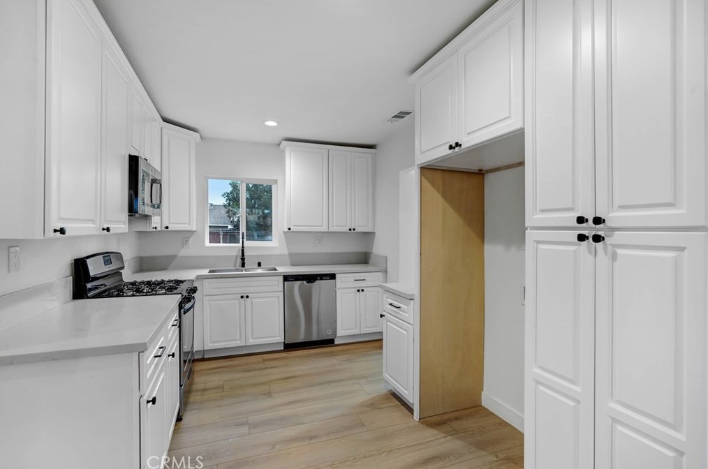 1067 Wilson St, San Bernardino, CA 92411