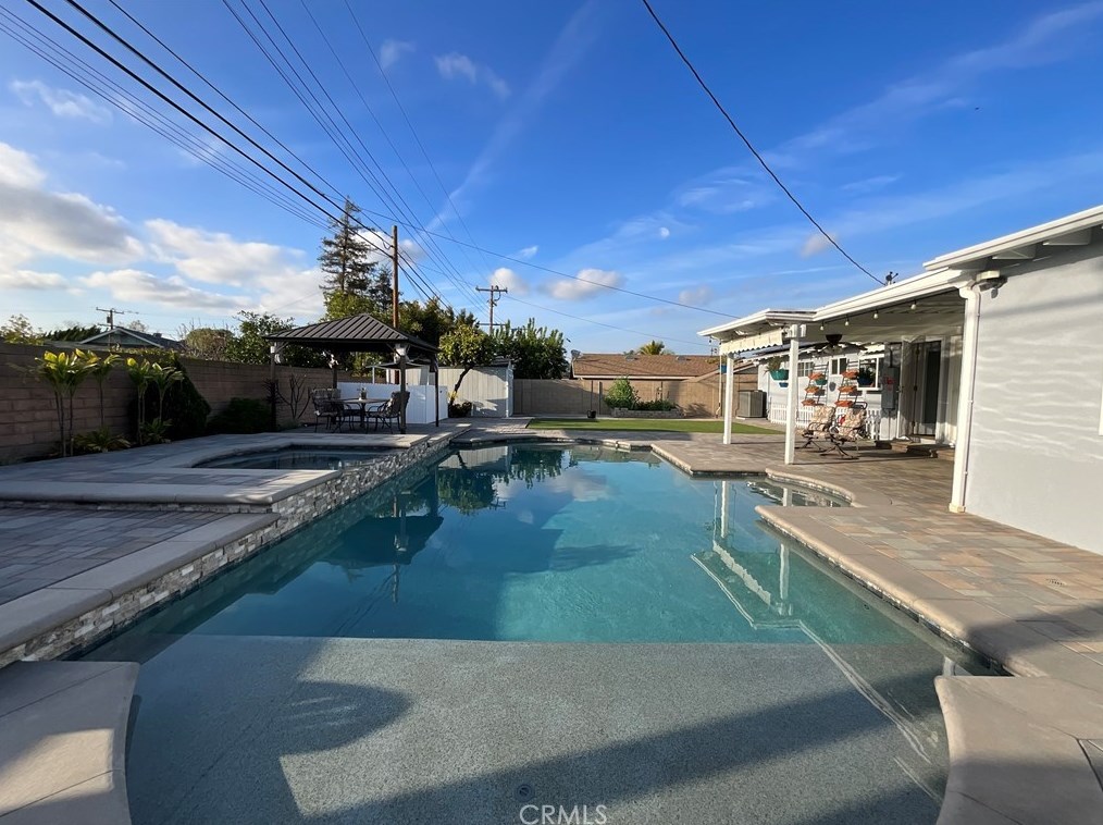 651 Wall St, La Habra, CA 90631-5842