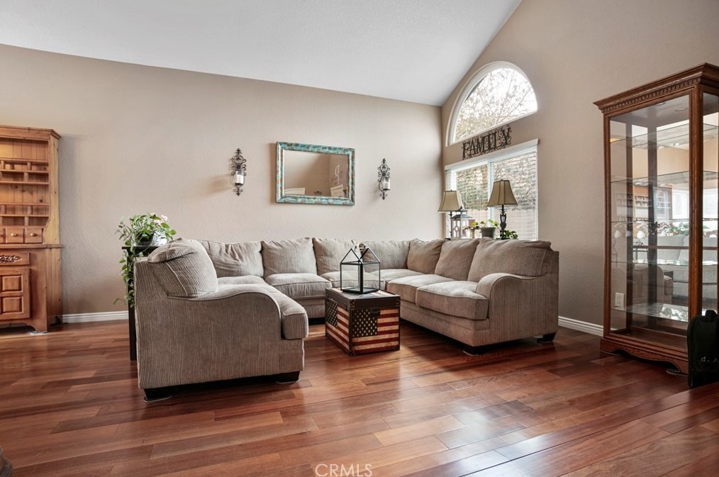 6263 Yorkshire Ct, Chino, CA 91710