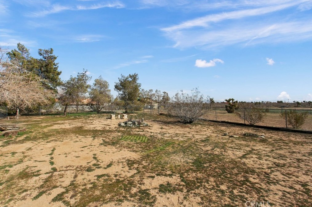 11433 Buttemere Rd, Phelan CA  92371-4245 exterior