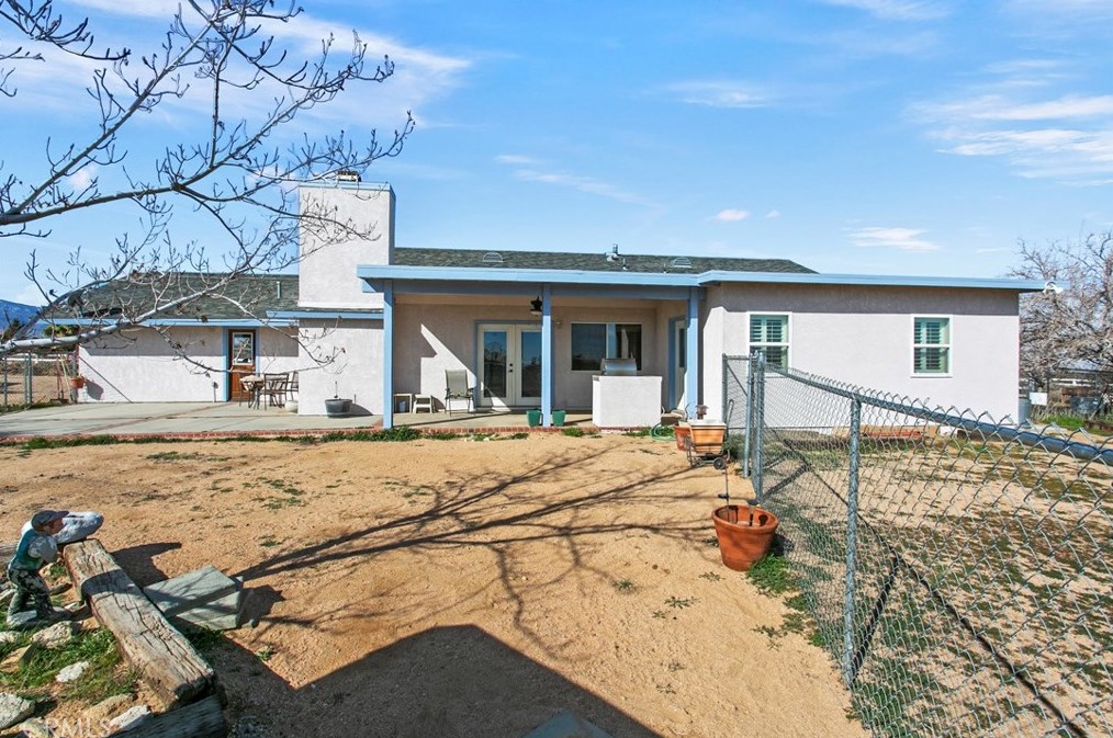 11433 Buttemere Rd, Phelan CA  92371-4245 exterior