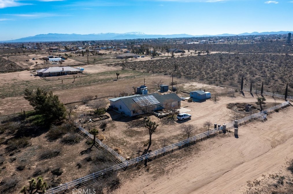 11433 Buttemere Rd, Phelan CA  92371-4245 exterior