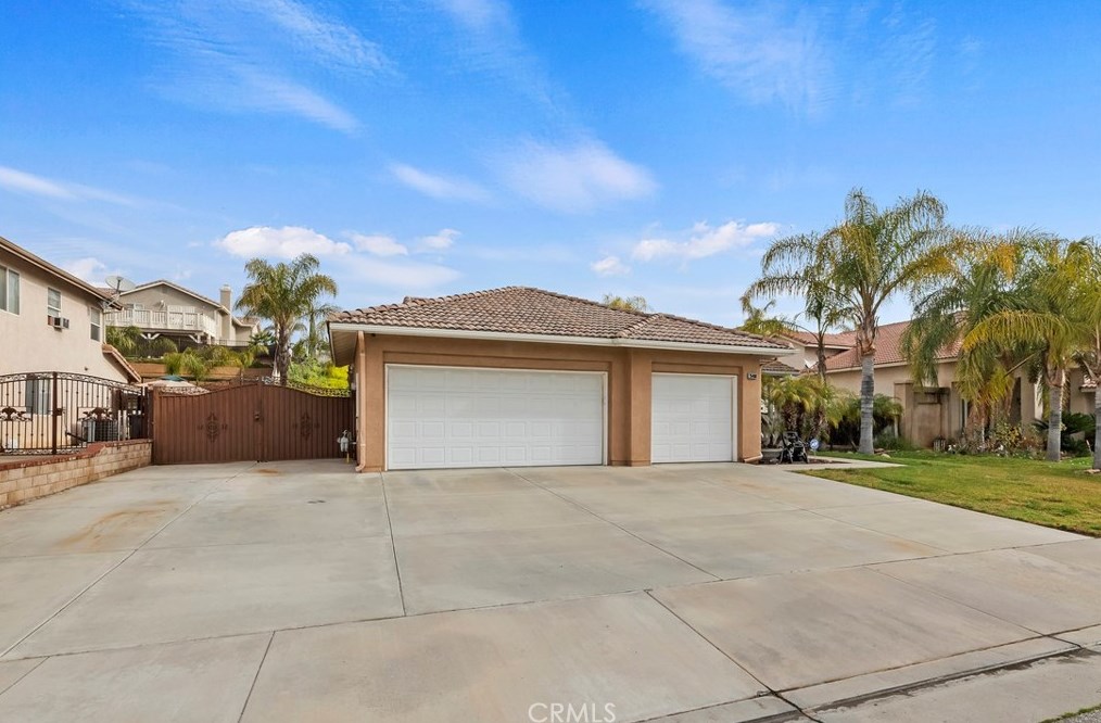 26400 Hope Cir, Moreno Valley, CA 92555-1881