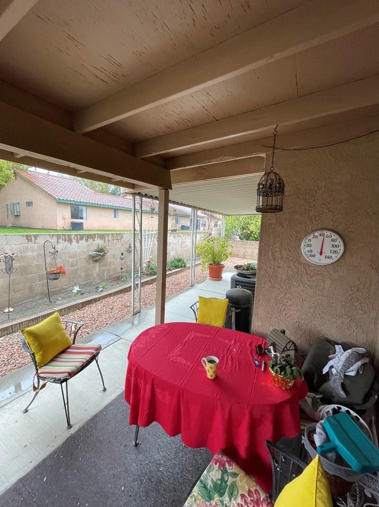 2119 El Rancho Cir, Hemet CA  92545-1670 exterior