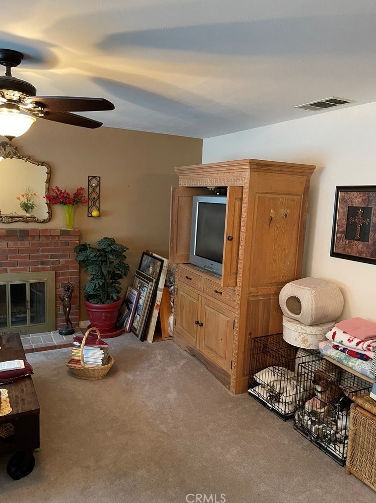 2119 El Rancho Cir, Hemet CA  92545-1670 exterior