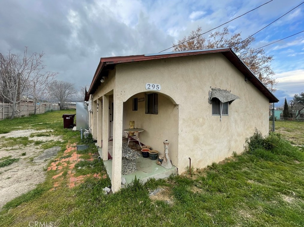 295 Barbour St, Banning, CA 92220-6021
