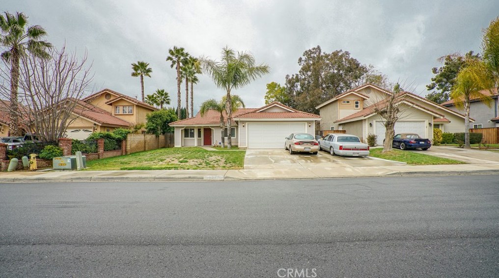 1677 Vasili Ln, Beaumont, CA 92223