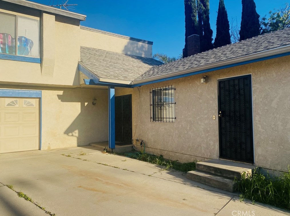 10620 Empire Dr, Los Angeles, CA 91331-2039