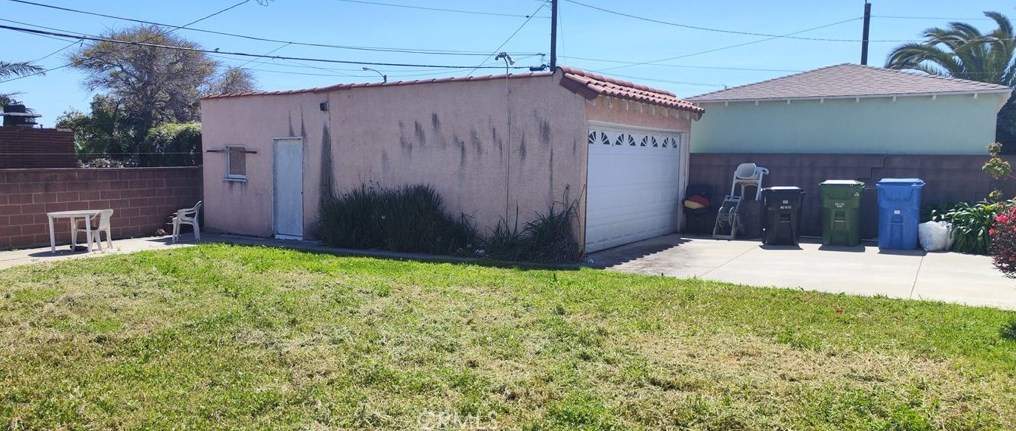 10334 Harvard Blvd, Los Angeles CA  90047-4234 exterior